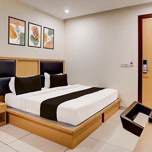 Townhouse Airport Road Delhi